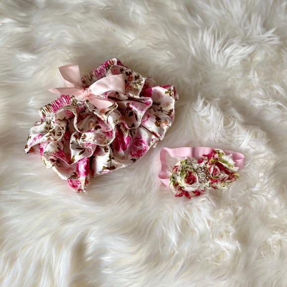 5 Piece “Big & Lil Sis” Romper & Bloomer Set - Picture 4 of 6